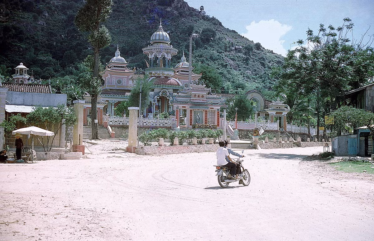 Chùa Tây An ở thị xã Châu Đốc.