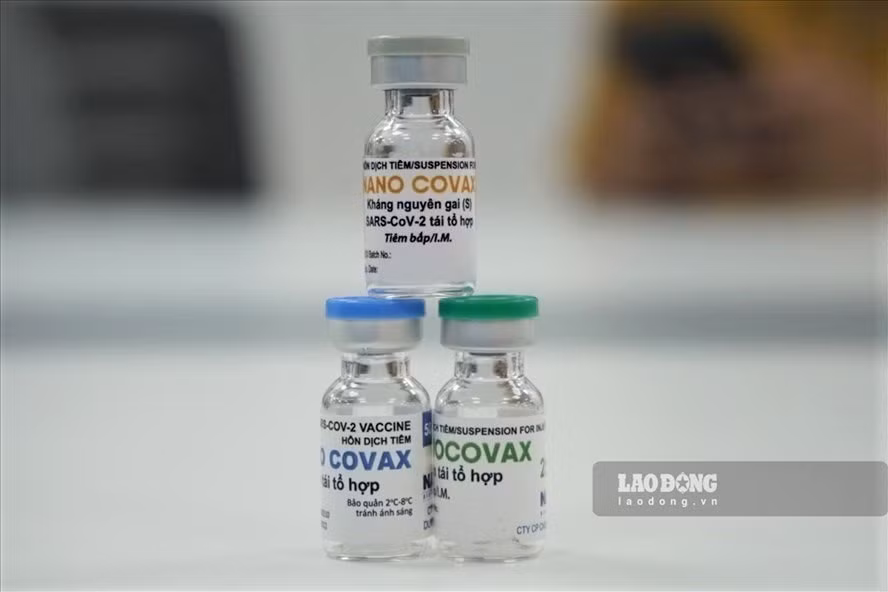 1. Nghiên cứu, phát triển vắc xin phòng COVID-19 tại Việt Nam. Trong bối cảnh đại dịch COVI-19 có diễn biến phức tạp tại nhiều tỉnh thành trên cả nước, vào tháng 5/2020, các nhà khoa học tại Công ty cổ phần công nghệ sinh học dược Nanogen (gọi tắt Nanogen) bắt tay vào phát triển, thử nghiệm vắc xin Nano Covax.