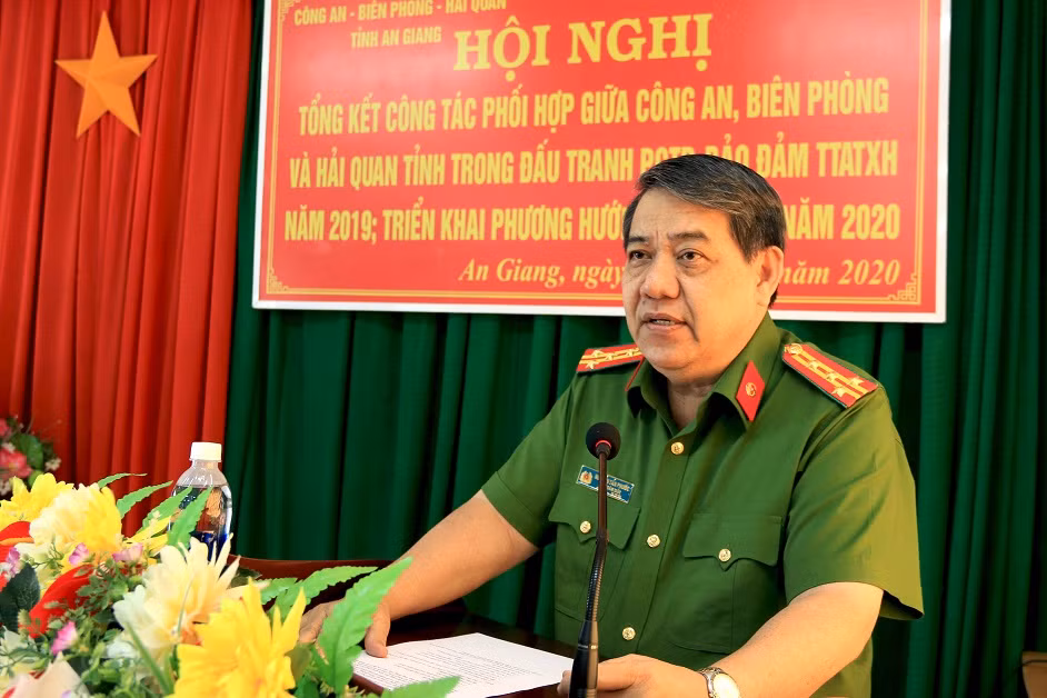 Đại tá Nguyễn Tấn Phước, nguyên Ủy viên Ban Thường vụ Đảng ủy, nguyên Phó Giám đốc Công an tỉnh An Giang;