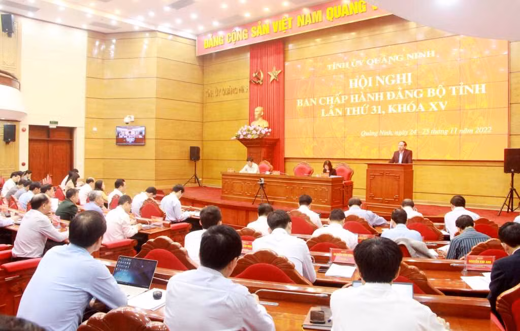 Ngày 25/11, Ban Chấp hành Đảng bộ tỉnh Quảng Ninh đã thống nhất cho ông Phạm Văn Thành, Tỉnh ủy viên, Phó Chủ tịch UBND tỉnh thôi tham gia Ban Chấp hành Đảng bộ tỉnh khóa XV, nhiệm kỳ 2020 - 2025 theo nguyện vọng cá nhân.