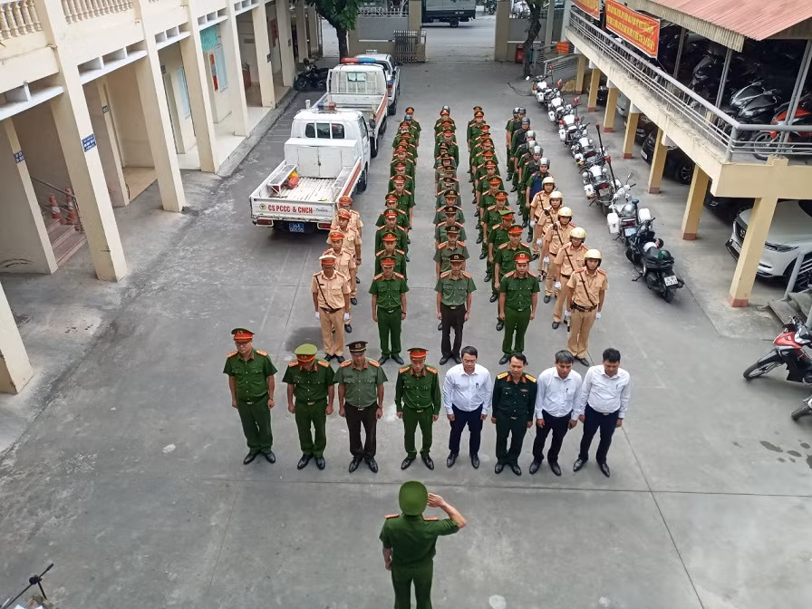 Công an huyện Thanh Hà tổ chức Lễ ra quân 