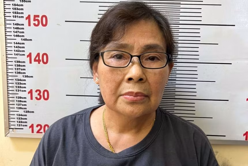 Chân dung “trùm” ma tuý Oanh Hà, chị gái Dung Hà vừa bị bắt Chan dung “trum” ma tuy Oanh Ha, chi gai Dung Ha vua bi bat