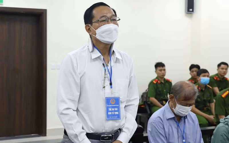  Cựu Thứ trưởng Bộ Y tế Cao Minh Quang: Ngày 11/3, Cơ quan CSĐT Bộ Công an đã khởi tố bị can, bắt tạm giam cựu Thứ trưởng Bộ Y tế Cao Minh Quang về tội "Thiếu trách nhiệm gây hậu quả nghiêm trọng" trong vụ án sản xuất thuốc Oseltamivir phòng, chống dịch cúm A/H5N1 với Công ty Cổ phần Dược phẩm Cửu Long, gây thiệt hại 3,8 triệu USD tài sản nhà nước.
