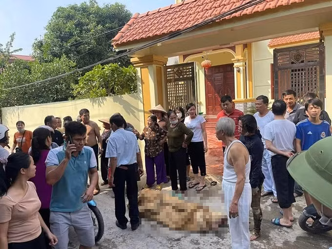 Khoi to toi giet nguoi vu 3 con gai dot nha me de o Hung Yen