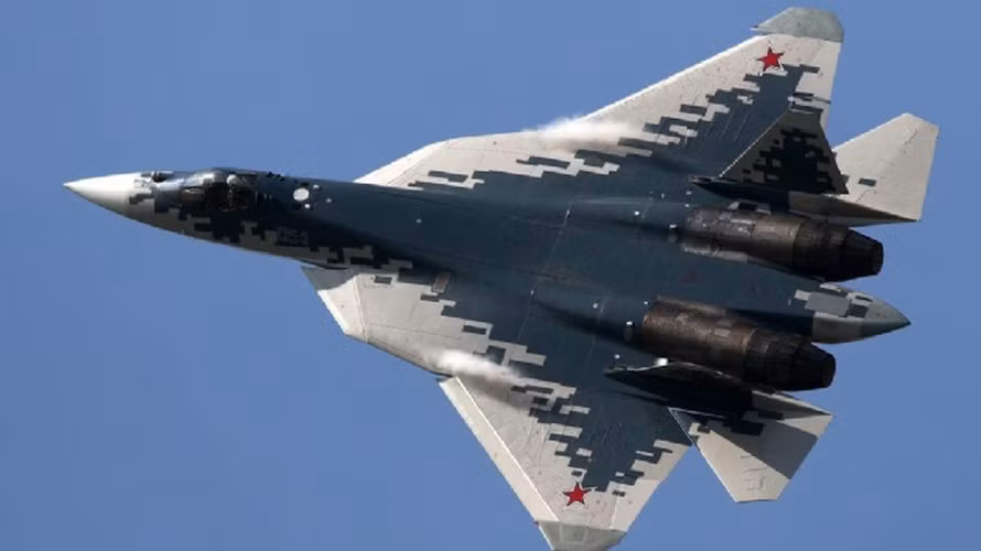 Trong bối cảnh hiện tại, các chuyên gia không loại trừ rằng vụ tai nạn máy bay chiến đấu Su-57 rất có thể do sai lầm của phi công.