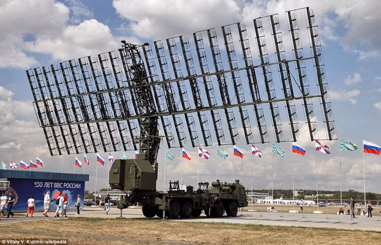 Thành tựu lớn nhất của radar lượng tử được Trung Quốc tuyên bố là đã nâng tầm hoạt động lên 100 m, nhưng thông tin này chưa được kiểm chứng, chưa rõ khí tài đang được Nga phát triển có tầm xa tương đương hay không.