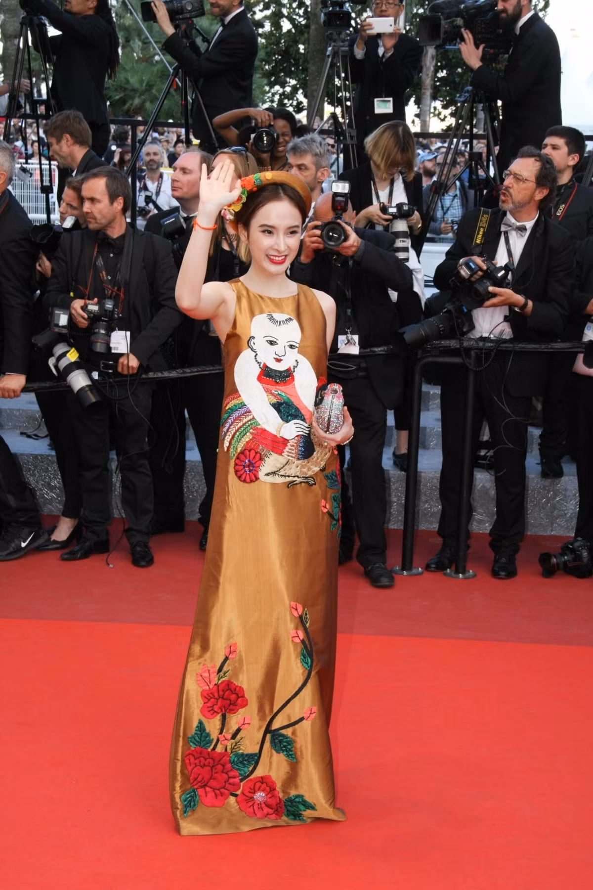 Dàn sao Việt góp mặt thảm đỏ LH phim Cannes qua các thời kỳ - Hình 9 Dan sao Viet gop mat tham do LH phim Cannes qua cac thoi ky-Hinh-9