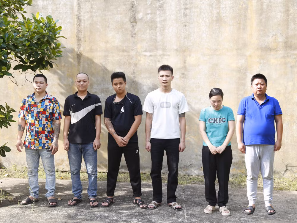 Khoi to nhom doi tuong bat coc, cuong doat hon 1 ty dong