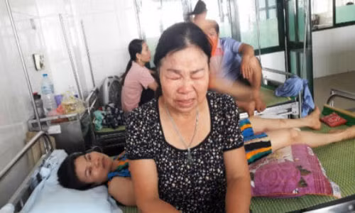 Làm rõ việc cô giáo bị liệt nửa người sau mũi tiêm - Hình 2 Lam ro viec co giao bi liet nua nguoi sau mui tiem-Hinh-2