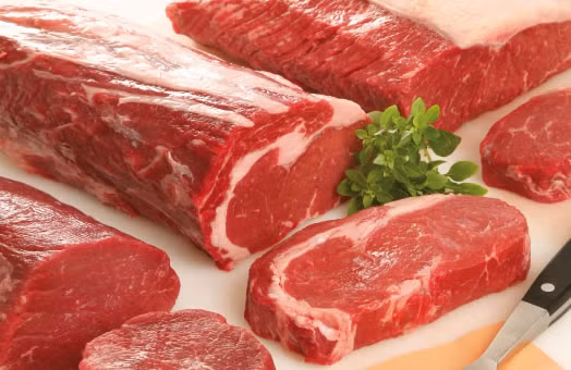 Thịt bò Úc: Được xem là đặc sản nổi tiếng ở nước Úc. Thịt bò Úc nổi tiếng với những món ăn như bò bít tết, bò xào tiêu đen và bò sốt vang thơm lừng, với hương vị thơm ngon thịt bò Úc có thể “chiều lòng” cả những vị khách khó tính nhất. Đối với nhiều du khách khi du lịch Úc đều thưởng thức xem món thịt bò Úc có hương vị khác với thịt bò ở Việt Nam ở điểm nào.