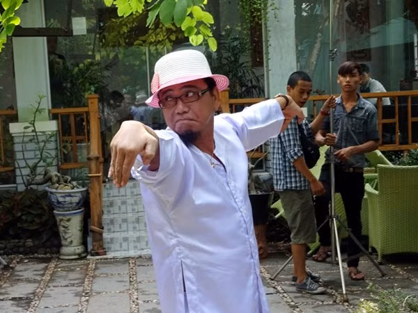 Danh hai Hong To tiet lo qua khu con bac 