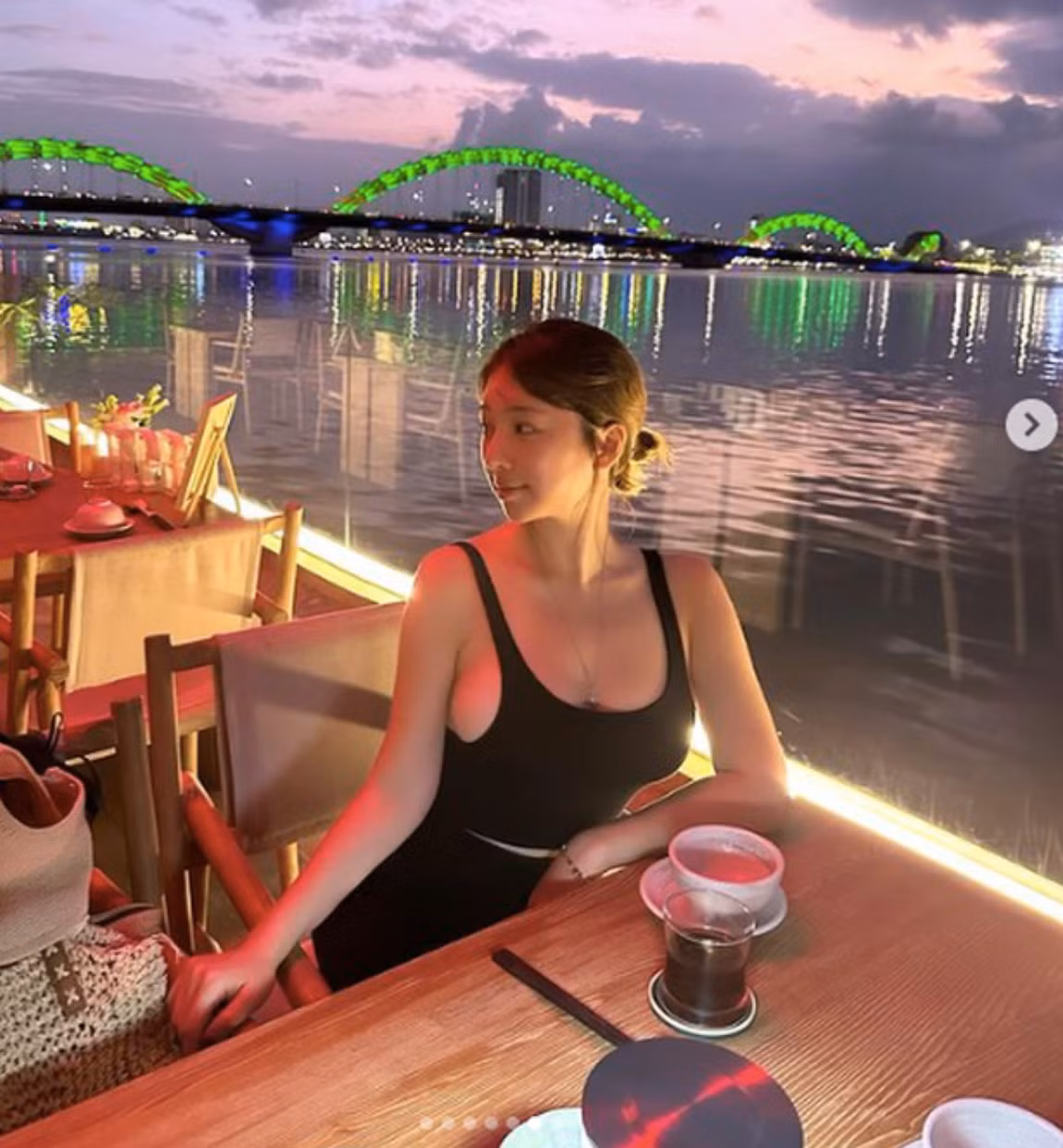 Không chỉ sở hữu người theo dõi trong nước, nữ streamer Hàn Quốc này còn được fan quốc tế yêu mến, trong đó có người xem Việt Nam.