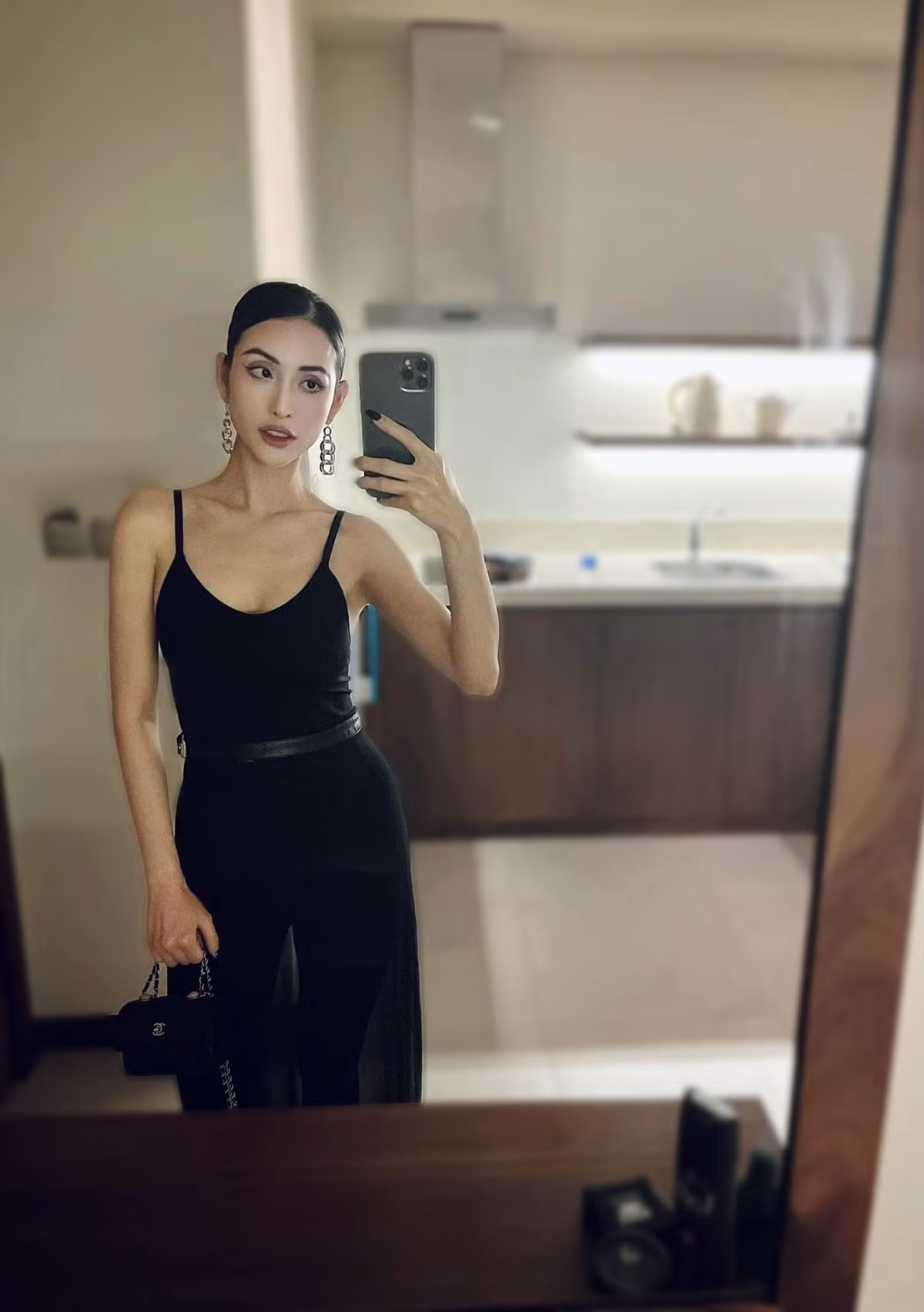 Trước khi về chung nhà với doanh nhân Việt kiều Đức, Mai Hồ từng có chuyện tình gây chú ý với Trấn Thành. Sau 2 năm hẹn hò, cặp đôi chia tay vào năm 2015. Ảnh: FBNV