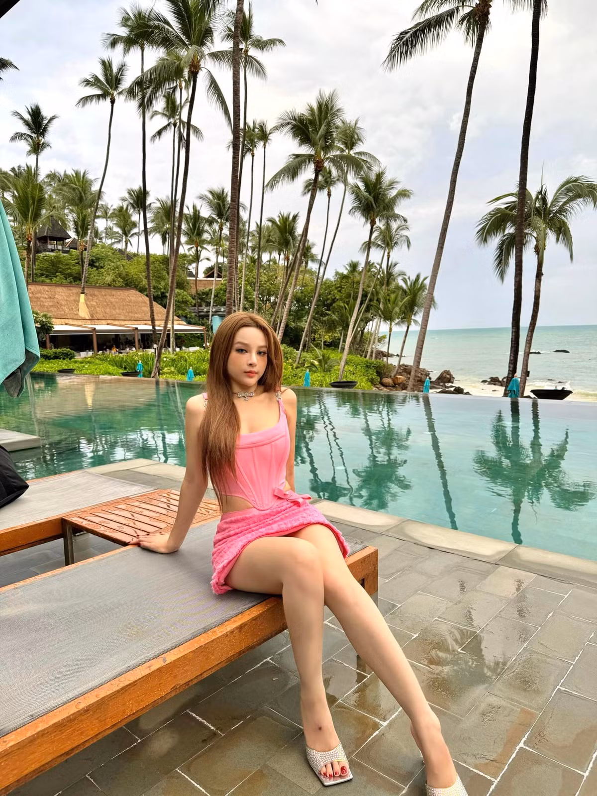 Bước sang tuổi 34, Huyền Baby còn khiến nhiều người trầm trồ vì thân hình nóng bỏng "vượt thời gian". Ảnh: FBNV
