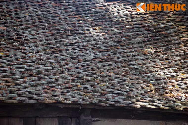Mái cầu lợp ngói mũi hài.