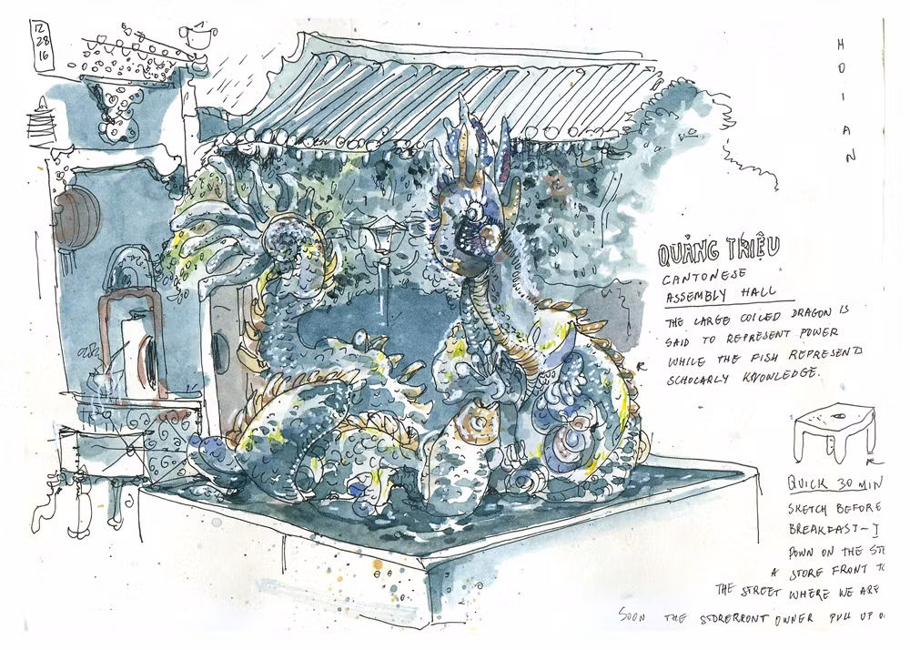 Tượng rồng và cá chép trong hội quán Quảng Triệu ở Hội An. Ảnh: Portland Sketcher.