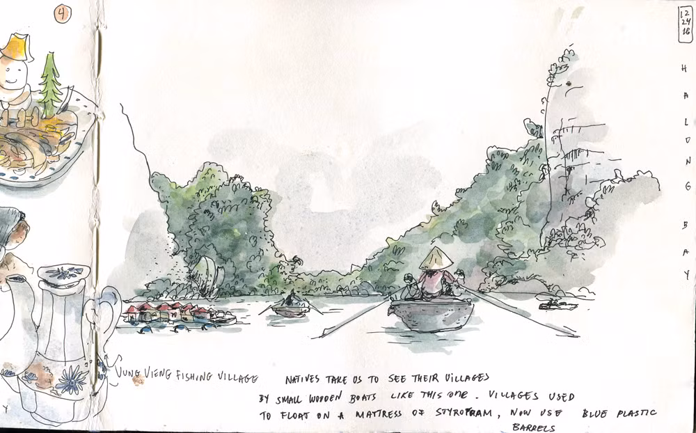 Khung cảnh ở làng nổi Vung Viêng trên vịnh Hạ Long. Ảnh: Portland Sketcher.