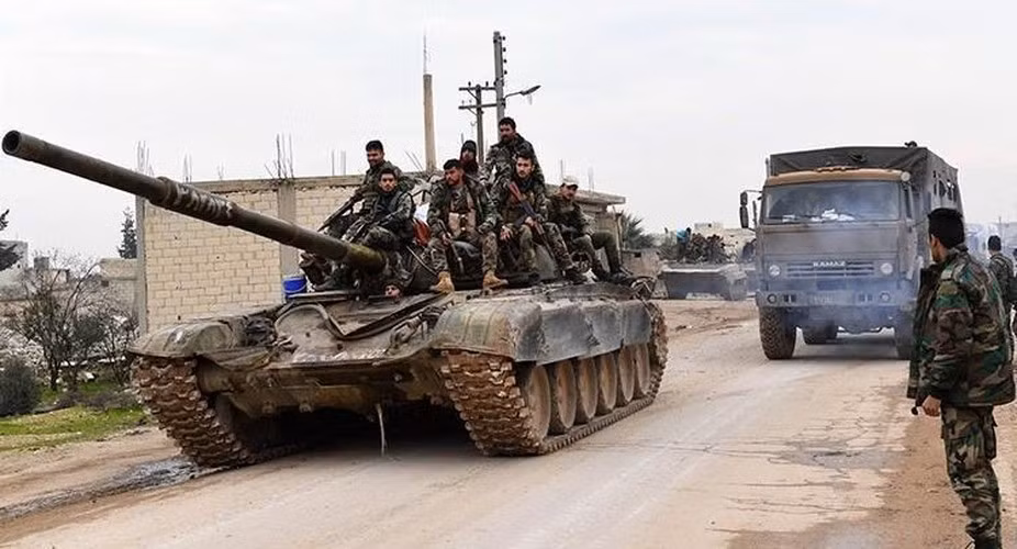 Đồng thời, tình hình ở tỉnh Idlib một lần nữa căng thẳng. Sau khi thất bại trong việc chiếm Tanjarah ở Tây Bắc Hama tuần trước, các nhóm liên kết với al-Qaeda đã giảm hoạt động của họ trên tiền tuyến.