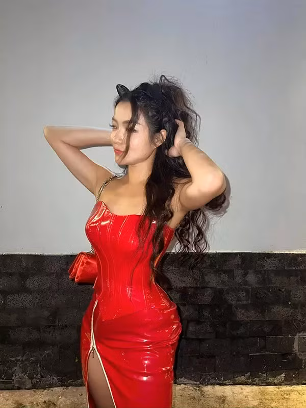 Trước khi có được vóc dáng hoàn hảo, Thủy Top từng có thời béo mập.