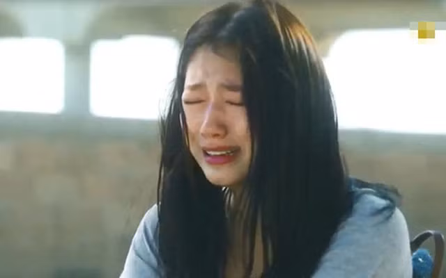 Đến dự sinh nhật sếp, tôi chết lặng khi nhìn thấy chồng chị ta Den du sinh nhat sep, toi chet lang khi nhin thay chong chi ta