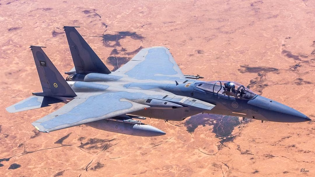 Quá trình ngừng bắn đã bắt đầu ngay sau khi Houthi tấn công vào nhà máy lọc dầu Aramco của Saudi Arabia, đây là một đòn giáng mạnh vào hoạt động kinh doanh dầu mỏ của vương quốc vùng Vịnh này.