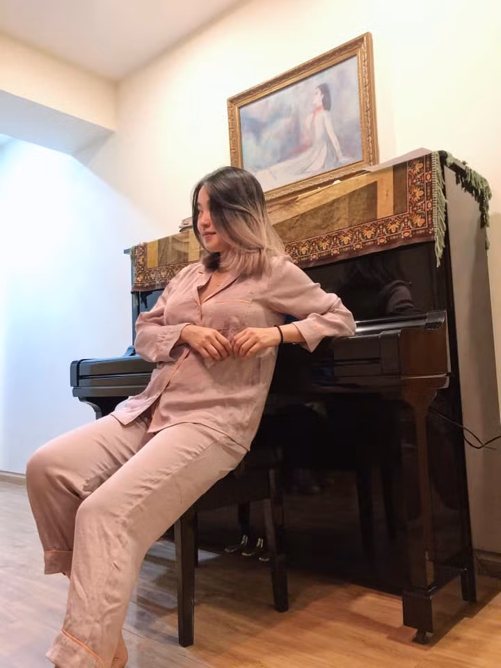Sau khi sinh đứa con thứ 2, từ một cô gái thon thả 3 vòng quyến rũ, Mi Vân đã trở thành mẹ bầu 70kg.