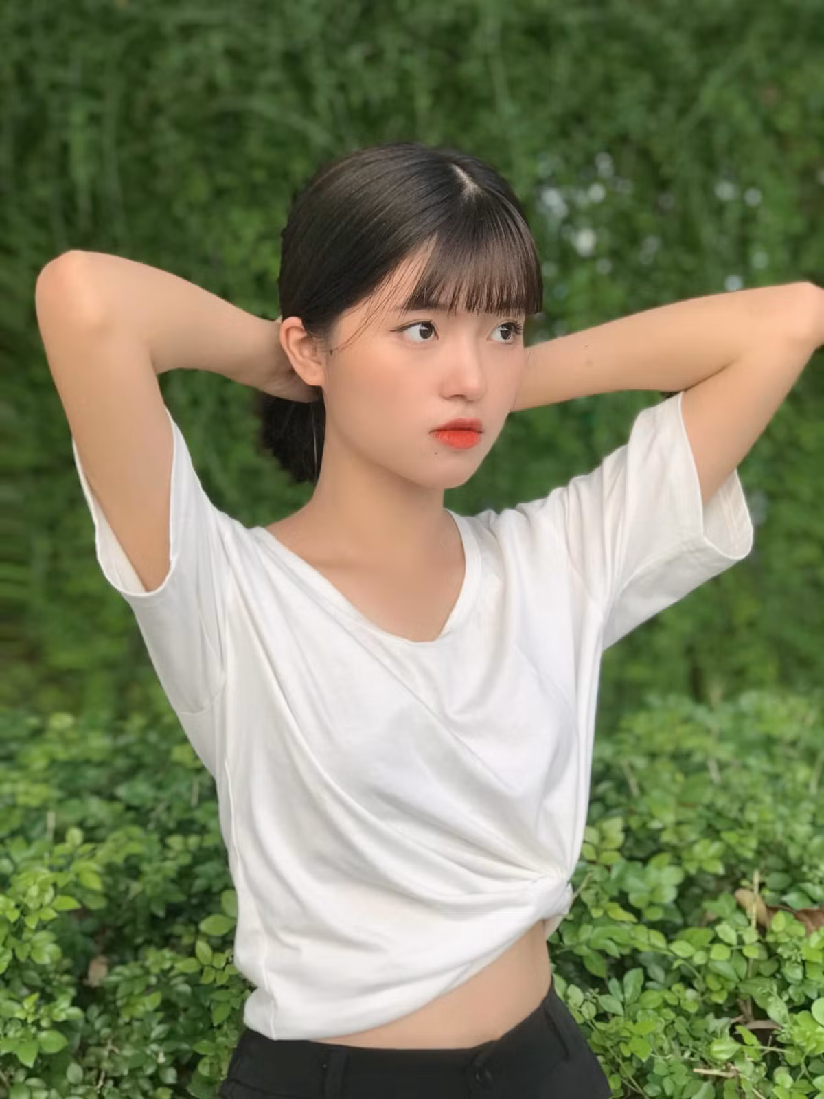 Hương Ly cũng rất yêu thích các công việc thiện nguyện, bởi khi giúp đỡ được ai đó cô cảm thấy cuộc sống này trở nên có ý nghĩa hơn.
