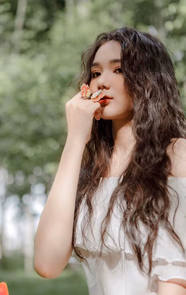 Cô bạn chia sẻ, hầu hết những người mới gặp đều tưởng nhầm cô là con lai.