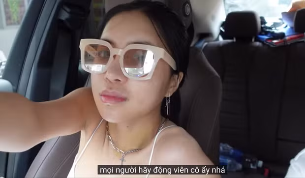Đến ngày thứ 10 thì khuôn mặt của hot girl quê Hưng Yên đã bớt sưng và dần dần định hình lại.