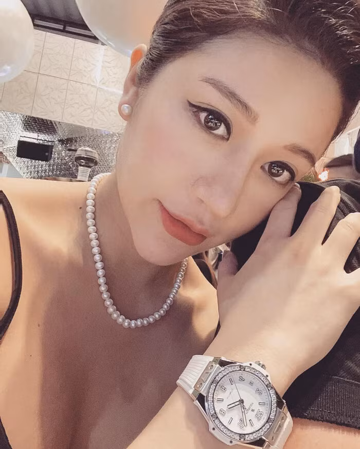 Cô nàng nhận được nhiều lời khen vì vẫn giữ nhan sắc giản dị, đẹp tự nhiên.