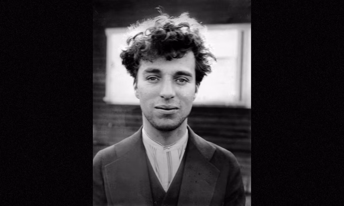 Charlie Chaplin, 1916: huyền thoại điện ảnh năm 27 tuổi. (Nguồn: Brightside)