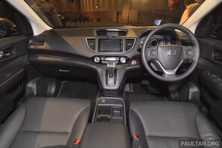 Được coi là phiên bản nâng cấp của CR-V 2.4 hiện nay, phiên bản cao cấp mới chắc chắn sẽ có nội thất sở hữu nhiều trang bị tiện nghi hơn.