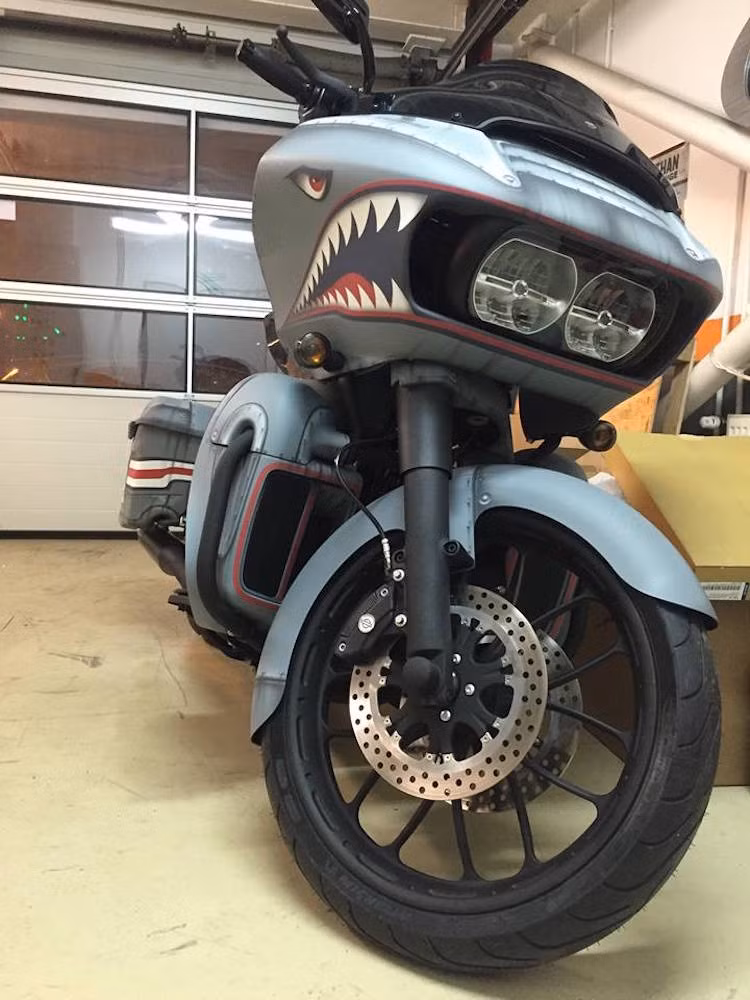 Sau quá trình độ lại, chiếc Road Glide đã trở thành một mẫu bagger cực "ngầu" và đầy phong cách.