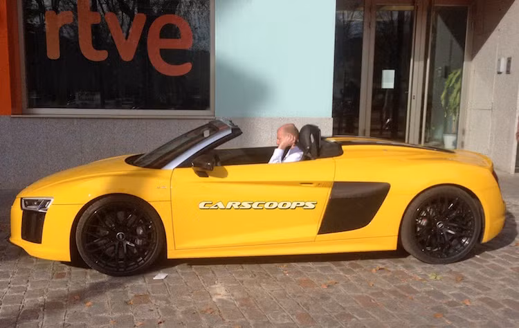 Phiên bản thường của xe có công suất 540 mã lực/540 Nm. Trong khi đó, những con số này ở phiên bản cao cấp R8 V10 Plus là 610 mã lực/560 Nm. Do R8 Coupe mới đã giảm tới 66 kg, chính vì vậy có thể khẳng định rằng phiên bản Spyder thế hệ mới cũng sẽ giảm tương tự so với thế hệ cũ.