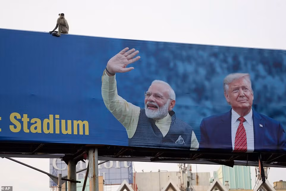 Anh: Tong thong My Donald Trump tham An Do, om Thu tuong Modi-Hinh-12