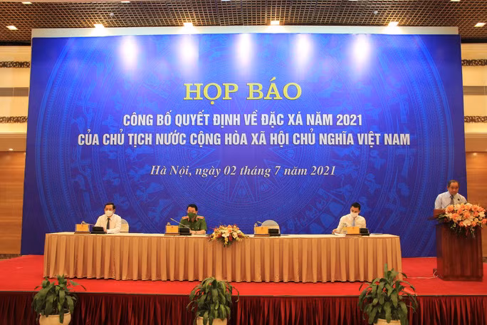 Khang nghi tha tu cho Phan Sao Nam truoc thoi han, Thu truong Bo CA noi gi?