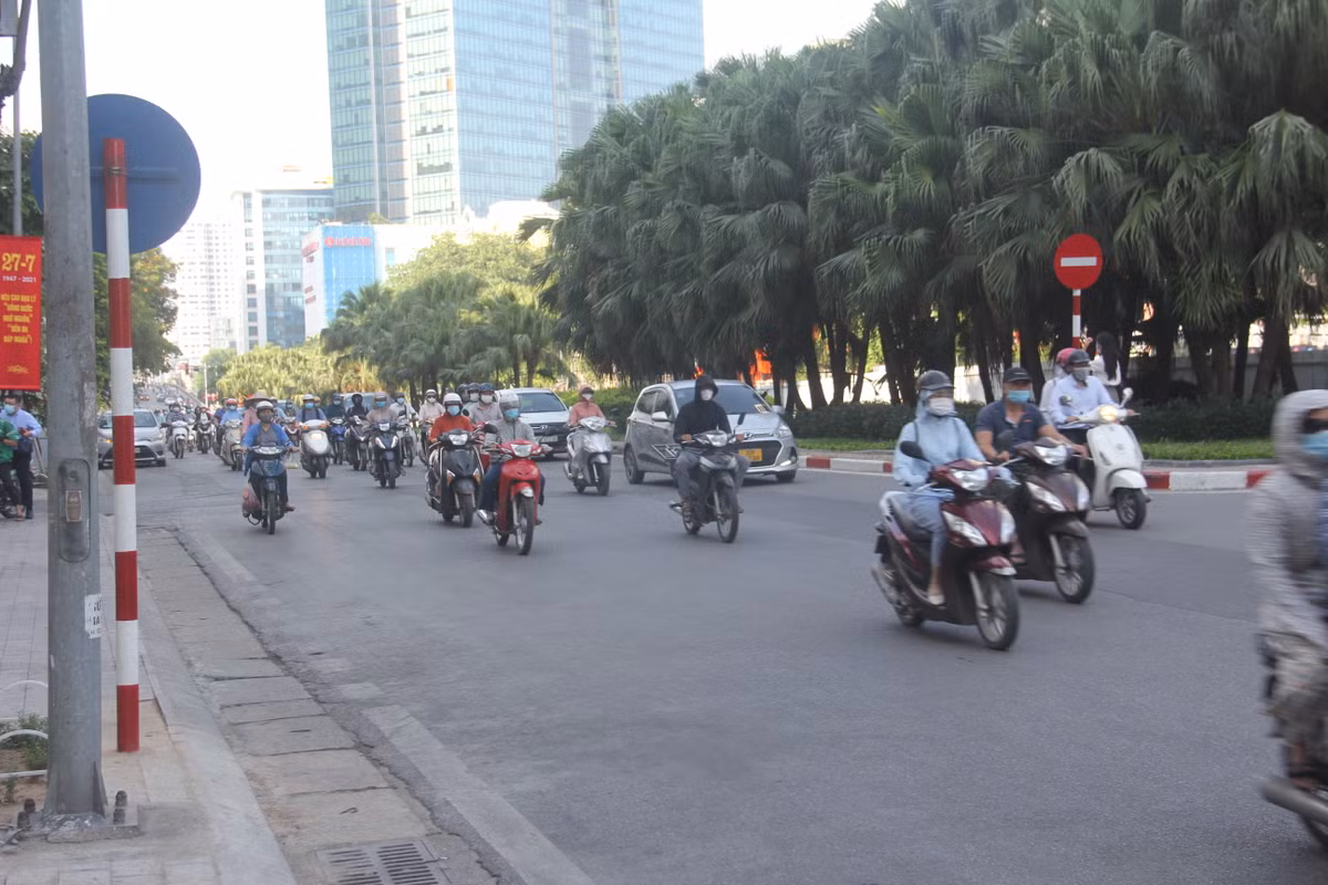 Can canh duong Lieu Giai truoc thoi diem mo rong 12m-Hinh-13