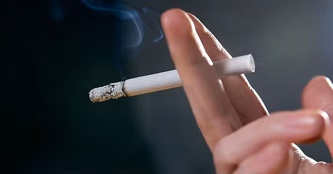 Bo Y te de xuat cam kinh doanh va tieu thu thuoc la dien tu