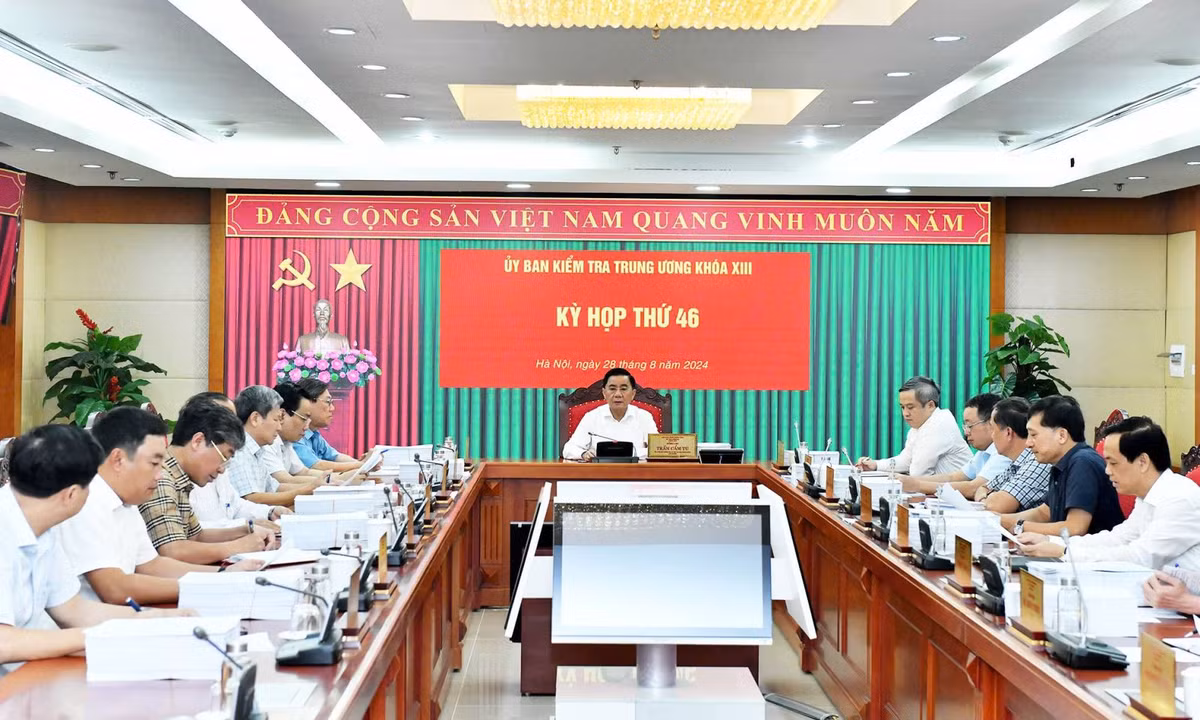 Ky luat, de nghi ky luat nhieu can bo TPHCM, Lai Chau, Hoa Binh