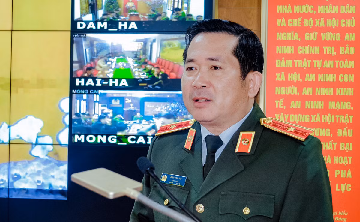  Dùng số điện thoại của mình làm "đường dây nóng" không có áp lực gì: “Việc công khai số điện thoại để người dân báo tin chính là một trong những giải pháp giúp tôi hoàn thành nhiệm vụ. Dùng số điện thoại của mình làm "đường dây nóng" ở đây tôi không có áp lực gì. Tuy nhiên, khi đã mở đường dây nóng thì phải giải quyết mấy câu hỏi: Khi dân điện thoại nhắn tin anh có tiếp nhận không? Anh có quyết tâm xử lý vụ việc đến cùng khi người dân tin tưởng báo tin không? Người dân điện thoại cho anh, anh phải xử lý, mà phải xử lý cho hiệu quả”, Thiếu tướng Đinh Văn Nơi trả lời báo chí tháng 4/2023.