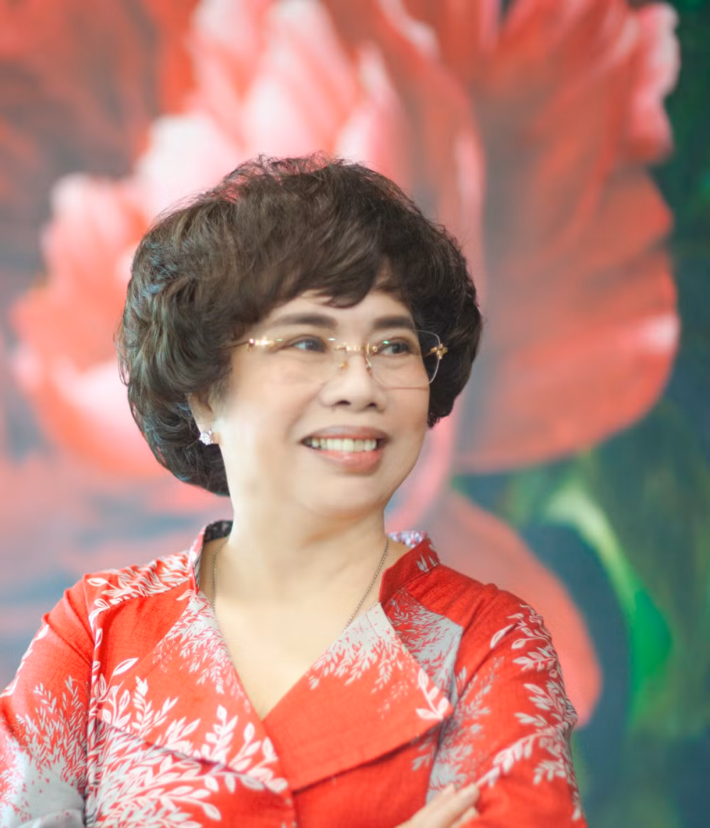 Doanh nhan Viet lot Top phu nu noi bat sau 50 tuoi chau A la ai?