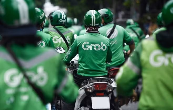 Thu phi nang nong va nhung lan Grab khien du luan buc xuc