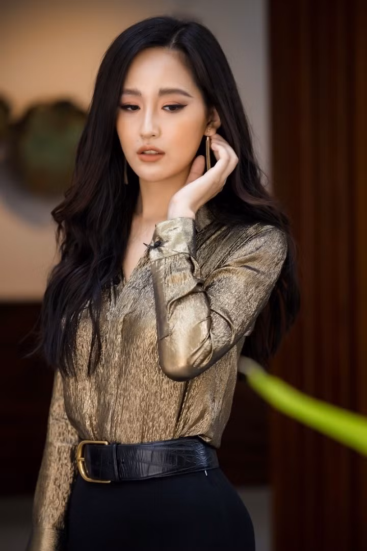 Ở tuổi 34, Mai Phương Thuý sở hữu nhiều bất động sản, các cơ sở kinh doanh, cuộc sống đúng chuẩn "nhà lầu xe hơi", ngập trong hàng hiệu. Ảnh: FBNV