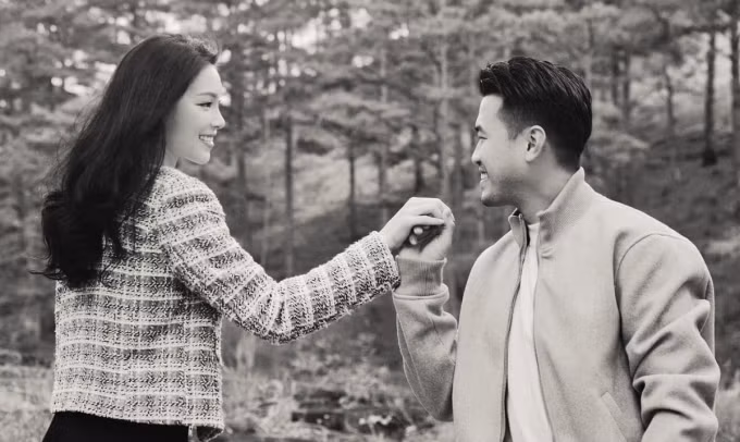 Mới đây, doanh nhân Phillip Nguyễn thông báo về việc chuẩn bị kết hôn với người mẫu - hot girl Linh Rin. Ảnh: Facebook Phillip Nguyễn
