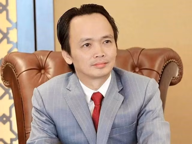 Phải bươn chải kiếm tiền từ rất sớm, ông Trịnh Văn Quyết cho rằng xuất phát điểm của bản thân không mấy suôn sẻ. Ông từng nói: “Khởi nghiệp là một hành trình nhiều gian khổ và lắm đắng cay”. Ảnh: Lao động