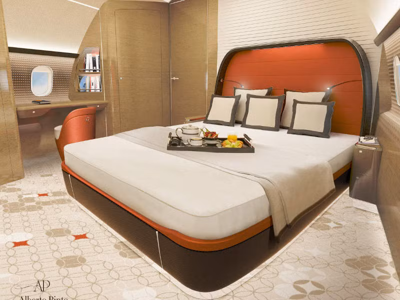BBJ MAX 7 có cách bố trí tùy chỉnh có thể bao gồm không gian họp mở để làm việc, phòng tắm với vòi sen đứng và khu vực tiếp khách với ghế sofa dài.