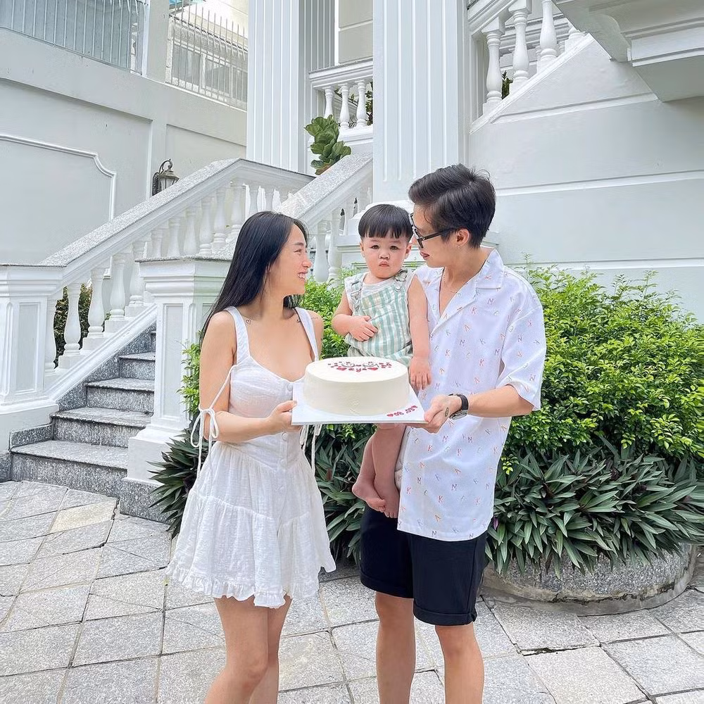 Hiện tại, Joyce Phạm đang có cuộc sống hạnh phúc bên chồng thiếu gia Tâm Nguyễn trong căn nhà riêng sang chảnh. Ảnh: Instagram @joyce.pham1106