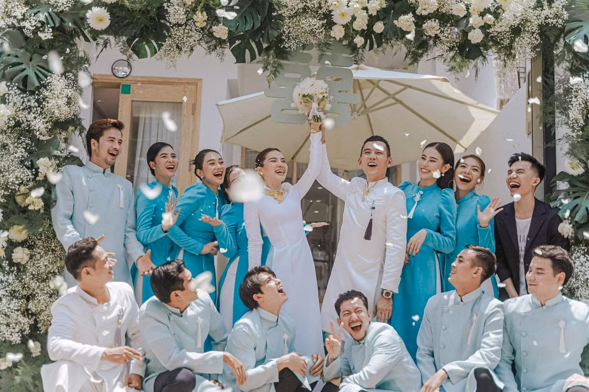 Ước tính, số tiền và vàng cô dâu Phương Trinh Jolie và chú rể Lý Bình có trong đám cưới lên đến cả chục tỷ đồng. Ảnh: Dân Việt