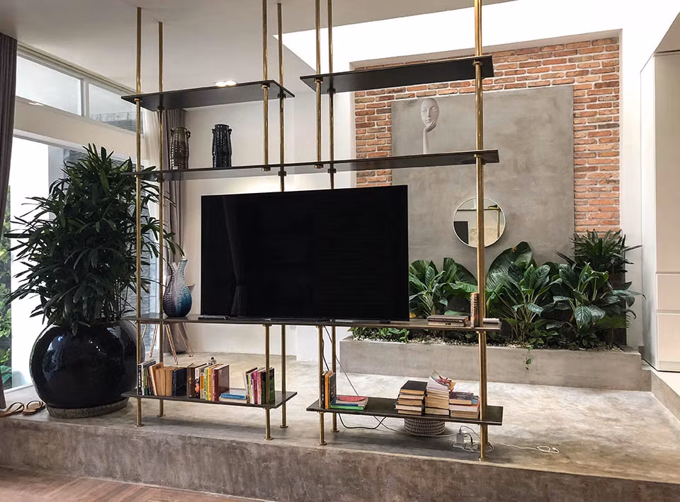 Ngôi nhà có 3 tầng, 1 trệt, diện tích 300 m2. Ảnh: Facebook