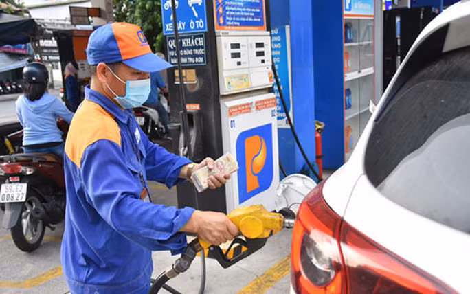 Gia xang, dau dong loat tang manh truoc Tet Nguyen dan